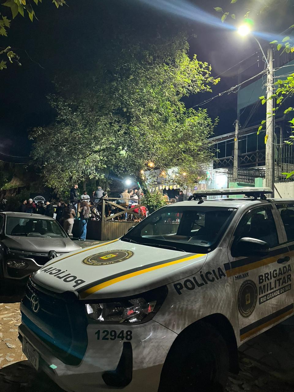 Motorista bêbado e sem CNH foge da Guarda Municipal e causa acidente em Novo Hamburgo