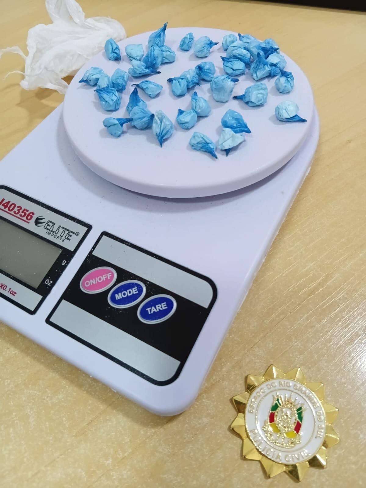POLÍCIA CIVIL CUMPRE PRISÃO TEMPORÁRIA POR TENTATIVA DE HOMICÍDIO E PRENDE SUSPEITA EM FLAGRANTE POR TRÁFICO DE DROGAS