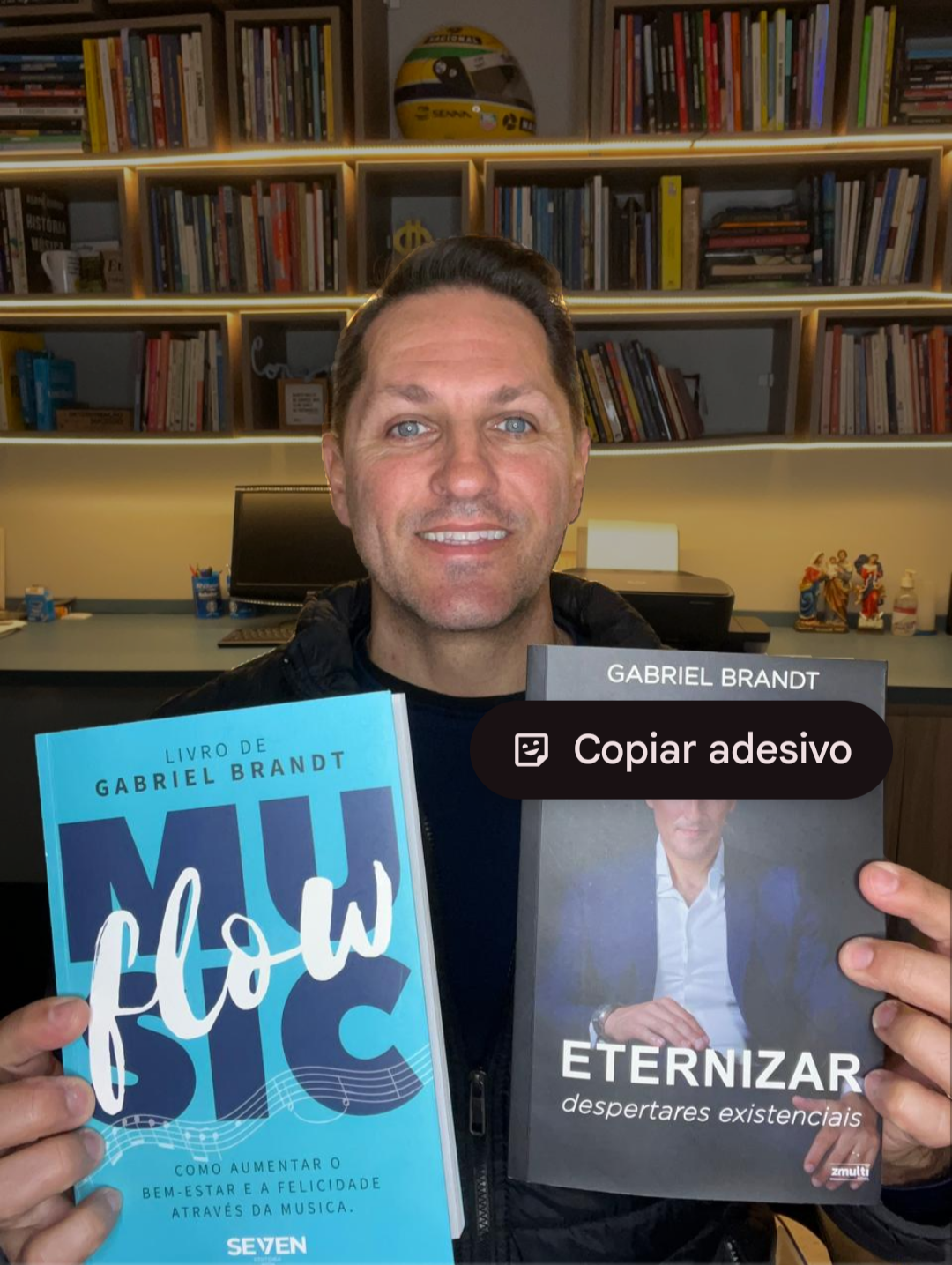 Gabriel Brandt lança dois livros no dia 14 de agosto
