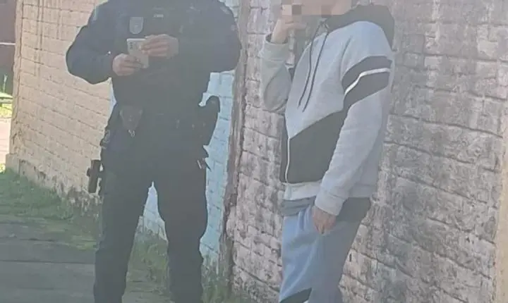 Após tentar roubar a bolsa de uma idosa, homem é borrão pela GCM de Estância Velha PRENDE HOMEM EM FLAGRANTE APÓS TENTATIVA DE ROUBO CONTRA IDOSA EM ESTÂNCIA VELHA