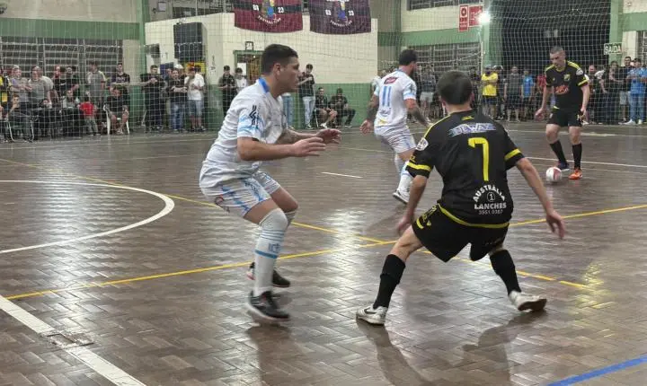 Atual campeão, Uclã estreia com goleada no Futsal Série Ouro 2026 de Estância Velha