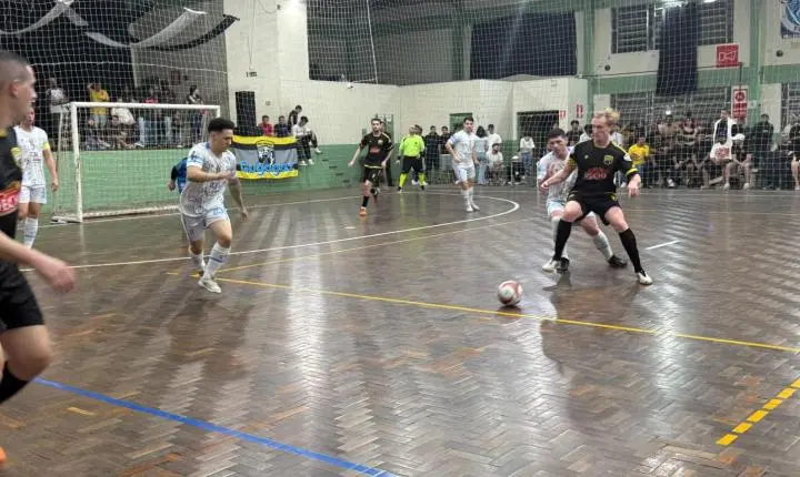 Atual campeão, Uclã estreia com goleada no Futsal Série Ouro 2026 de Estância Velha