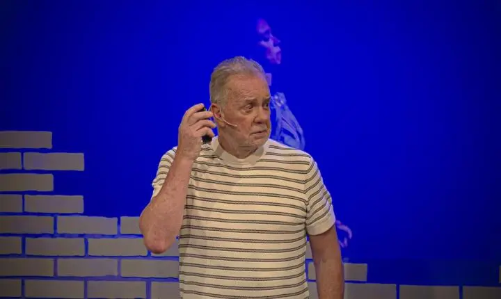 Baixa Sociedade, com Luiz Fernando Guimarães, faz única apresentação no Teatro Feevale