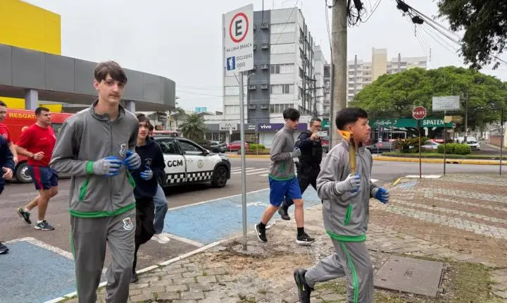 Chegada do Fogo Simbólico inicia as celebrações cívicas em Estância Velha