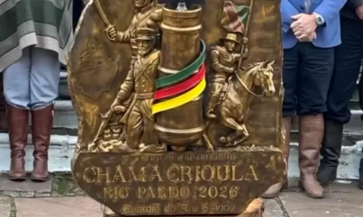 Comitiva de Estância Velha presente na 77ª Geração e Distribuição da Chama Crioula de 2026