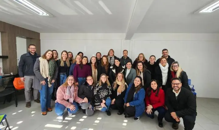 Conselho Municipal de Educação realiza plenária, empossa novos conselheiros e elege nova Mesa Diretora