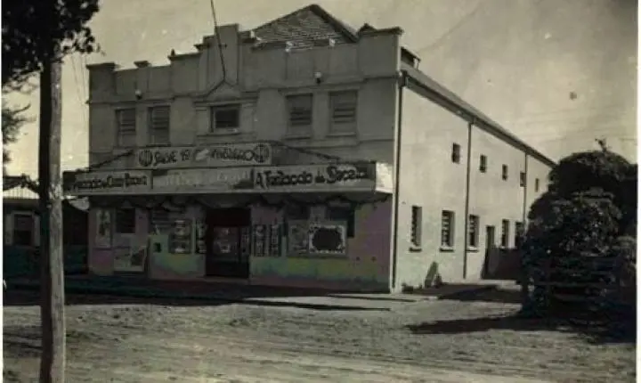 Demolição do antigo prédio do Cine Rialto é aprovada com condicionantes