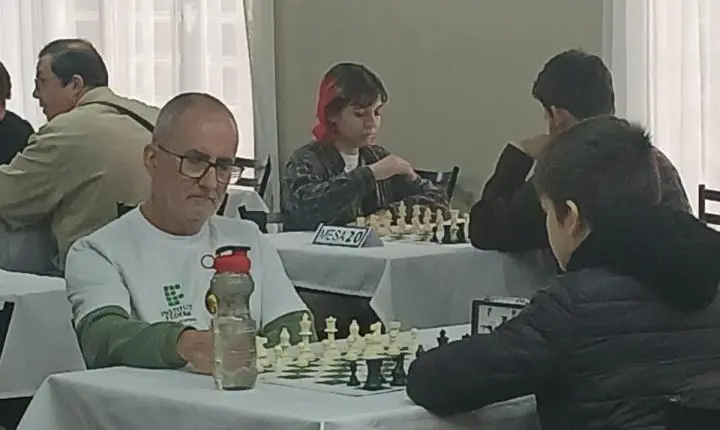 Enxadristas de Estância Velha se destacam na Copa Rio-grandense de Xadrez