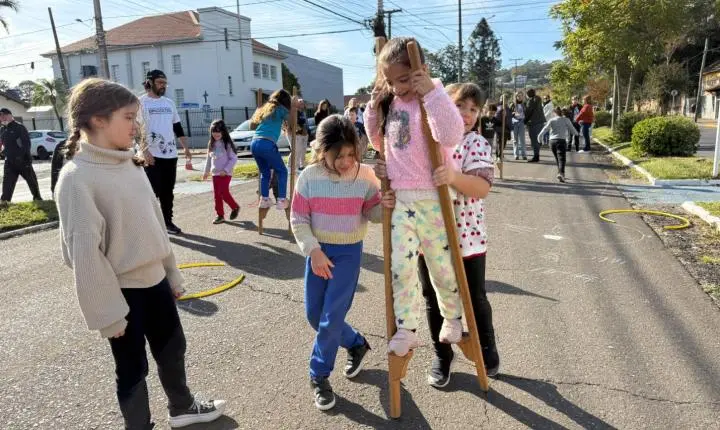 Esta aberta oficialmente a Semana Municipal do Brincarem Estância Velha 