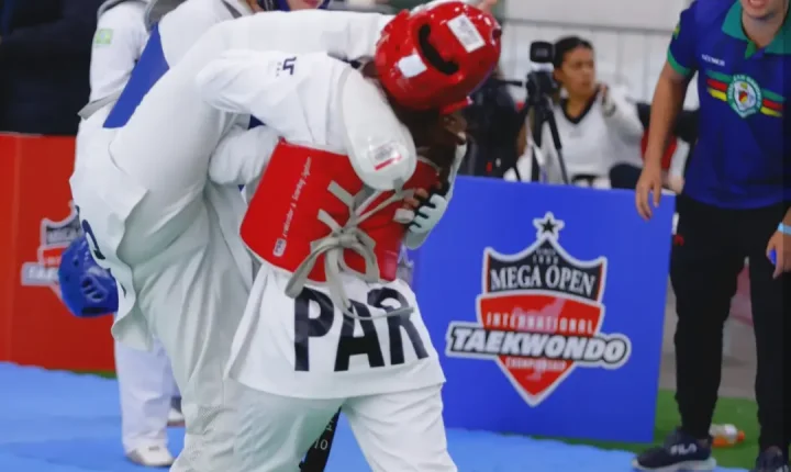  Fernanda Kayser, da Enio Elias Team, vence sua primeira competição Internacional de Taekwondo no individual e por equipe 
