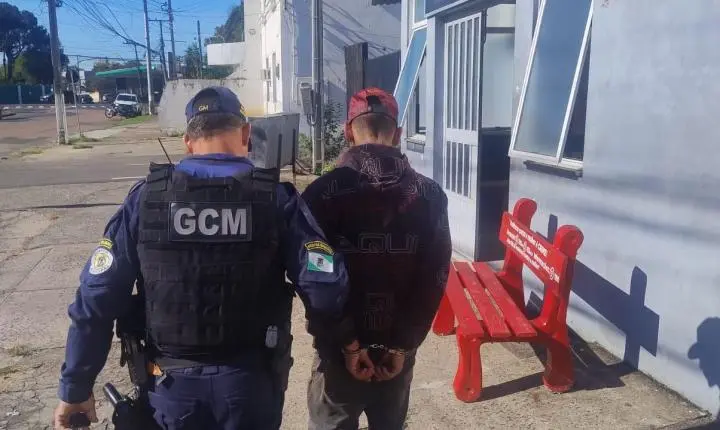 Filho descumpre medida protetiva pelo segundo dia consecutivo e é preso pela GCM em Estância Velha