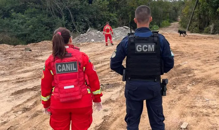 GCM de Estância Velha e Bombeiros de Nova Hartz fazem força-tarefa com cão farejador para buscar homem desaparecido