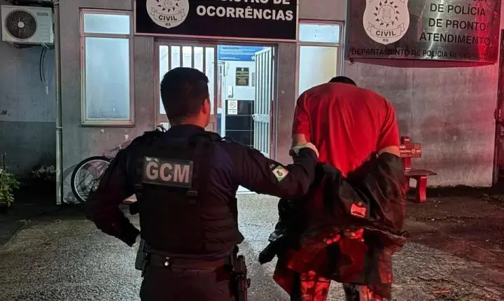 GCM DE ESTÂNCIA VELHA PRENDE SUSPEITO EM FLAGRANTE APÓS TENTATIVA DE ROUBO DE VEÍCULO