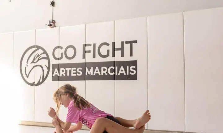 Go Fight Artes Marciais realiza evento alusivo ao Outubro Rosa em Estância Velha 