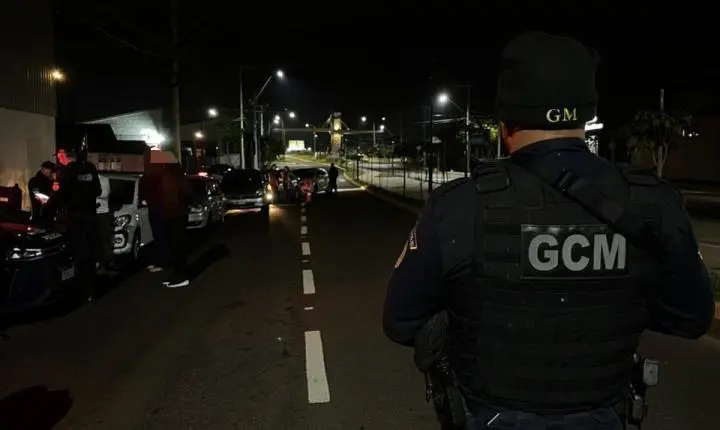 GUARDA CIVIL MUNICIPAL REALIZA MAIS UMA NOITE DE FISCALIZAÇÃO E COMBATE À PERTURBAÇÃO DO SOSSEGO EM ESTÂNCIA VELHA