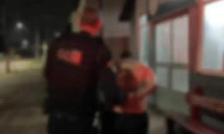 Homem é preso em flagrante pela GCM por violência doméstica e ameaça em Estância Velha