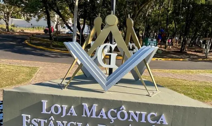 Inauguração de monumento marca os 30 anos da Loja Maçônica Estância da Acácia 
