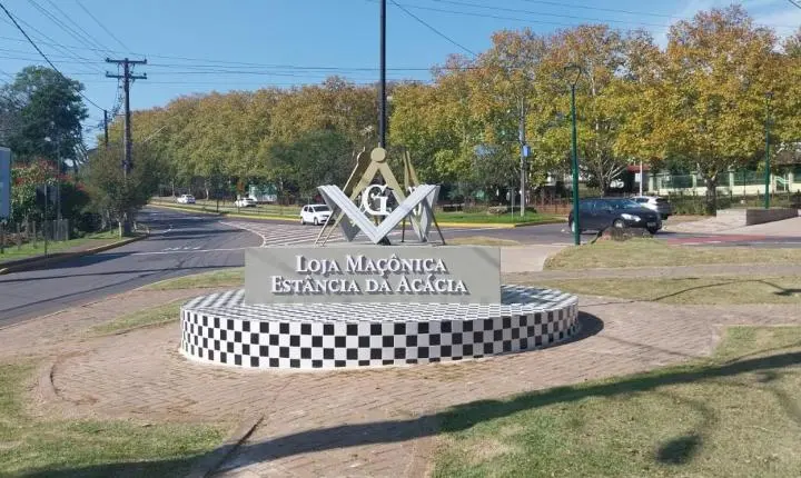 Inauguração de monumento marca os 30 anos da Loja Maçônica Estância da Acácia 
