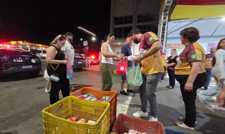 Ingresso solidário no Festival de Kerb arrecada mais de 2 toneladas de alimentos
