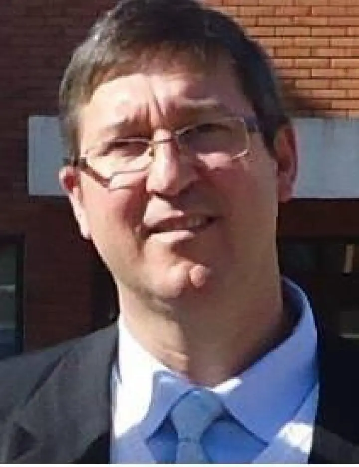 IRINEU BUSS