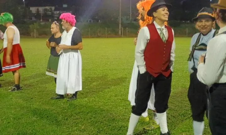 Jogo Invertido Fritz x Frida diverte Pré-Kerb do Flor da Rosa