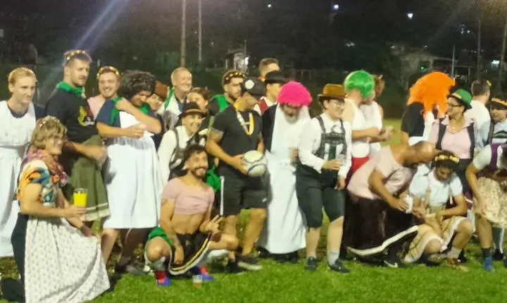 Jogo Invertido Fritz x Frida diverte Pré-Kerb do Flor da Rosa