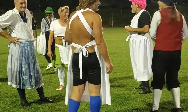 Jogo Invertido Fritz x Frida diverte Pré-Kerb do Flor da Rosa