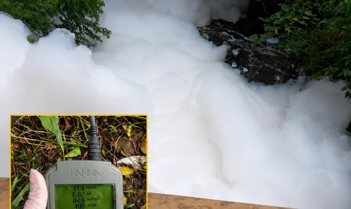 Meio Ambiente de Estância Velha identifica origem de espuma e flagra descarte irregular em arroio