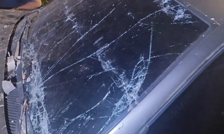 MOTORISTA SEM HABILITAÇÃO PERDE O CONTROLE DE VEÍCULO E ATINGE RESIDÊNCIA EM ESTÂNCIA VELHA