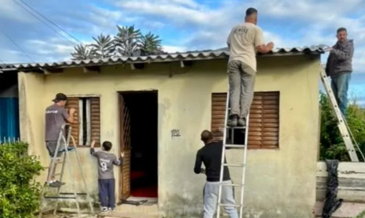 Mutirão de igreja realiza reforma em residência no bairro Campo Grande 