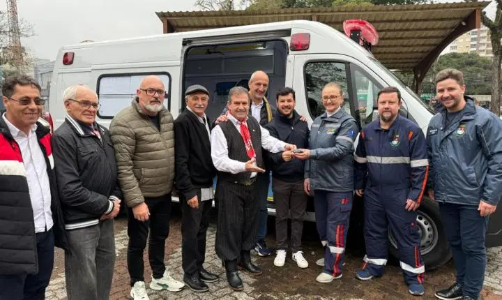 Nova ambulância reforça atendimento da Saúde de Estância Velha