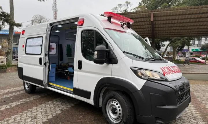 Nova ambulância reforça atendimento da Saúde de Estância Velha
