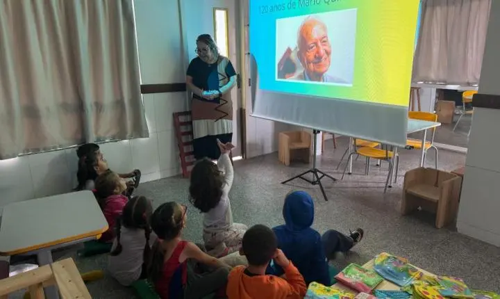 Poesias de Mário Quintana percorrem escolas de Estância Velha
